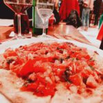 Pizza, Vino, Wein, leckeres Essen, italienisches Restaurant